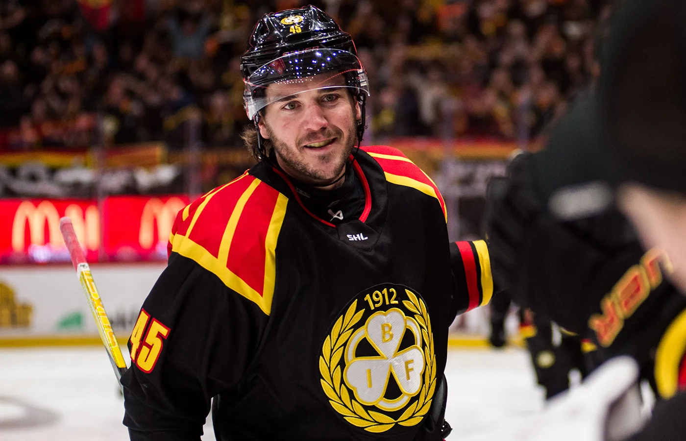 Han prisas som årets back i SHL