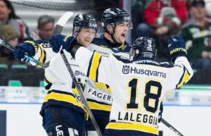 HV71 vinner över Frölunda – närmar sig säker mark