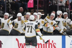 Vegas avgjorde i tredje perioden mot Vancouver