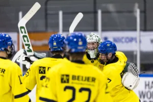 De får debutera för Team 17 i Finland