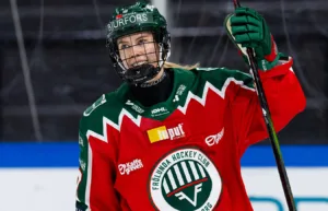 Elisa Holopainen det stora utropstecknet när Frölunda HC slog Skellefteå