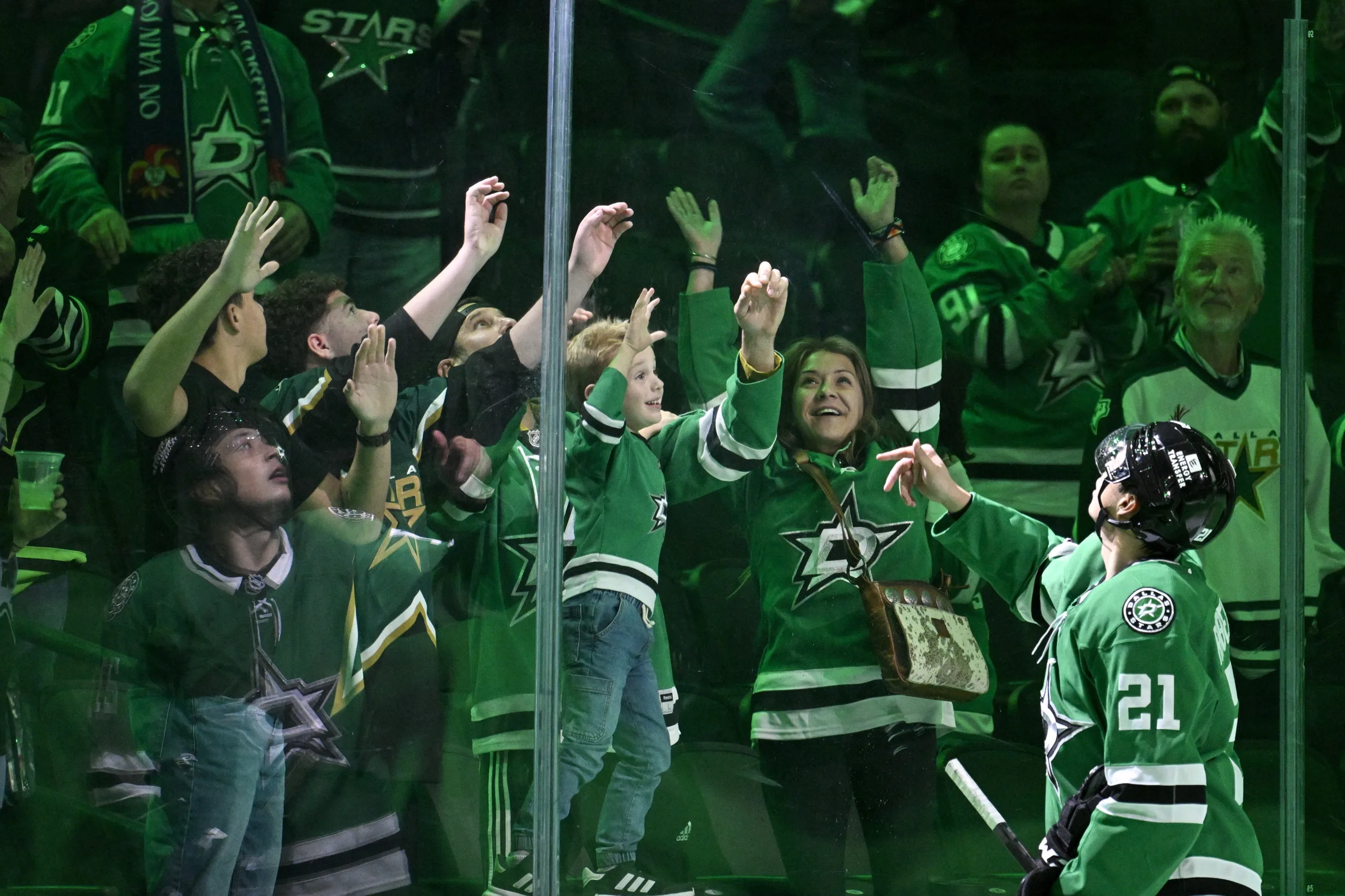 Två poäng för Dallas borta mot Vancouver