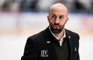 Spikar staben – tränaren förlänger