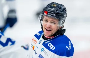 SHL-klubbar intresserade av succéforwarden