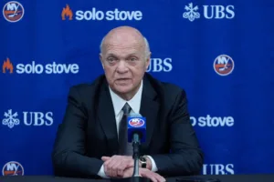 Beskedet: New York Islanders sparkar ut rutinerade basen