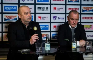 Tränarens frustration – mot domarna: ”Måste vara slut”