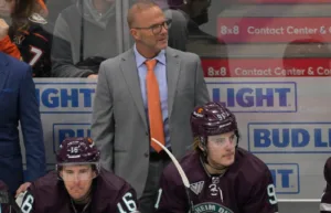 Leo Carlssons coach får sparken: ”Behöver en ny röst”