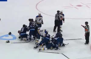TV: Här urartar slutspelsmatchen i slutsekunderna