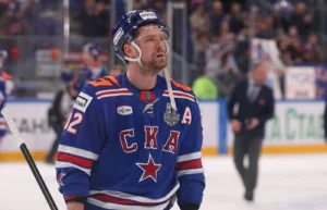 Tidigare NHL-stjärnan bryter ännu ett kontrakt