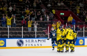 Besegrade Finland – sågar isen: ”Helt sjukt”