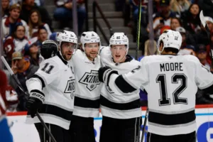 Los Angeles vann tidiga seriefinalen mot Winnipeg med 4–1