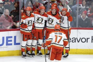 Anaheim Ducks avgjorde i straffläggningen hemma mot San Jose