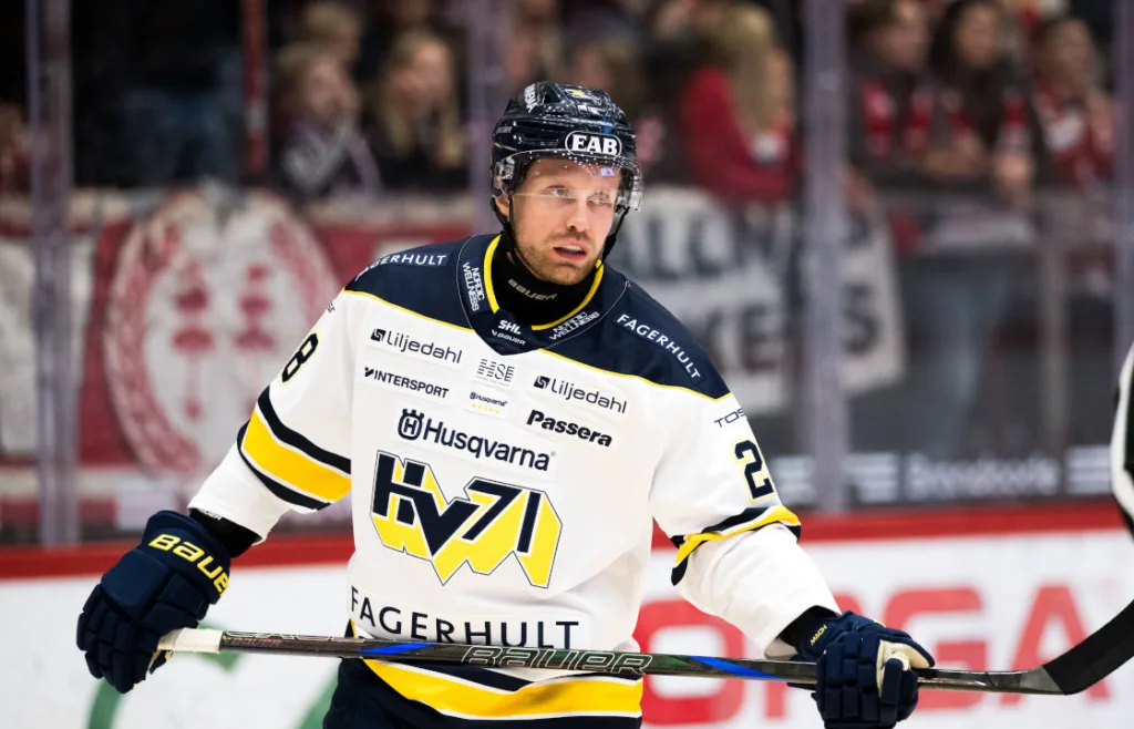 John Nyberg lämnar HV71.