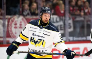 Bryter kontraktet – med två år kvar