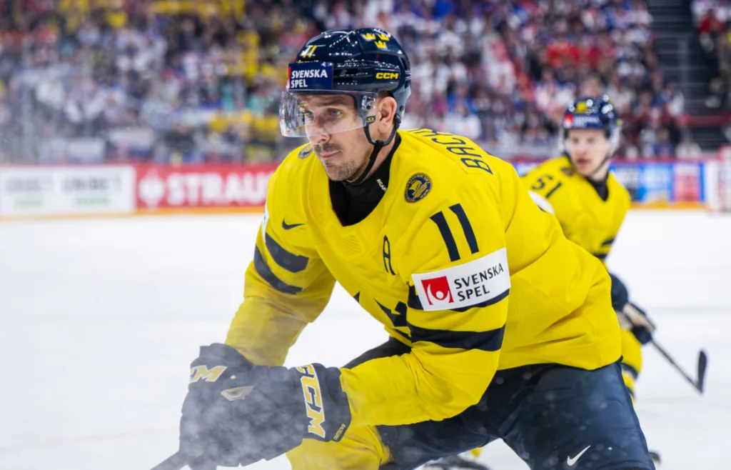 Mikael Backlund missar kvällens match mot Lettland.