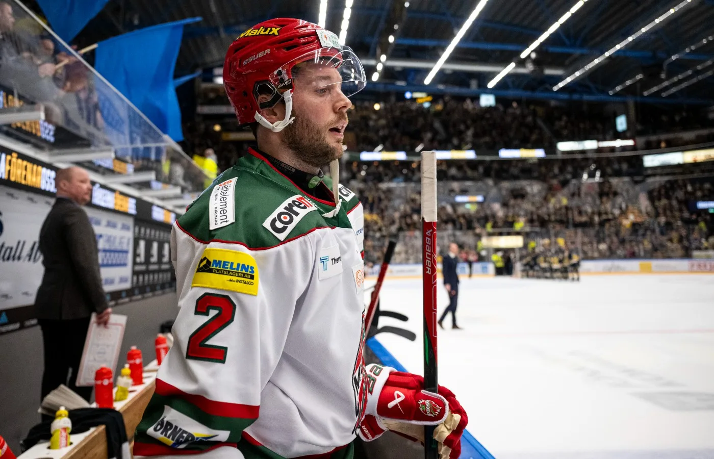 Uppgifter: Lagkaptenens beslut – stannar kvar
