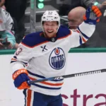 Sköt första slutspelsmålet – efter 15 år i NHL