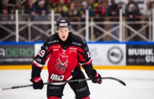 Öste in poäng i Hockeyettan – lämnar nu sin klubb