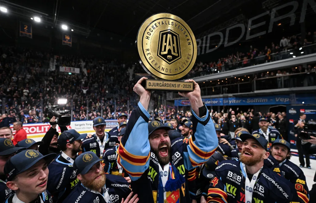Klart: Veteranen följer med Djurgården till SHL