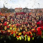 Supportrarna vräks – efter urspårad guldfest