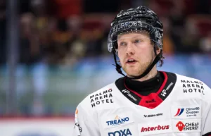 Tvingas till operation – efter VM-skadan