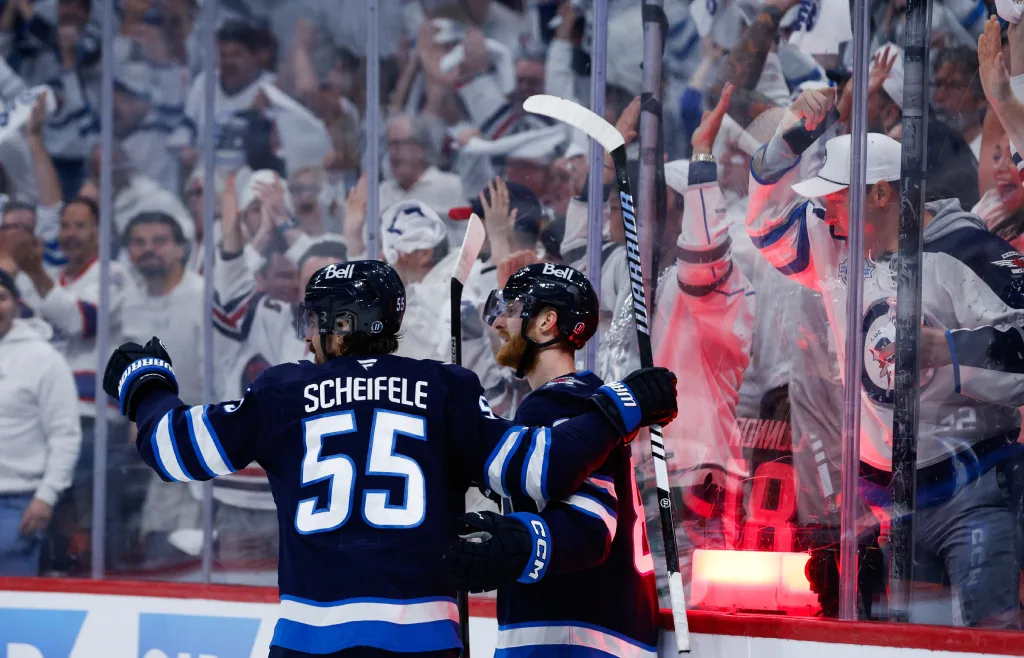Winnipeg lever – nollade Dallas i måstematchen