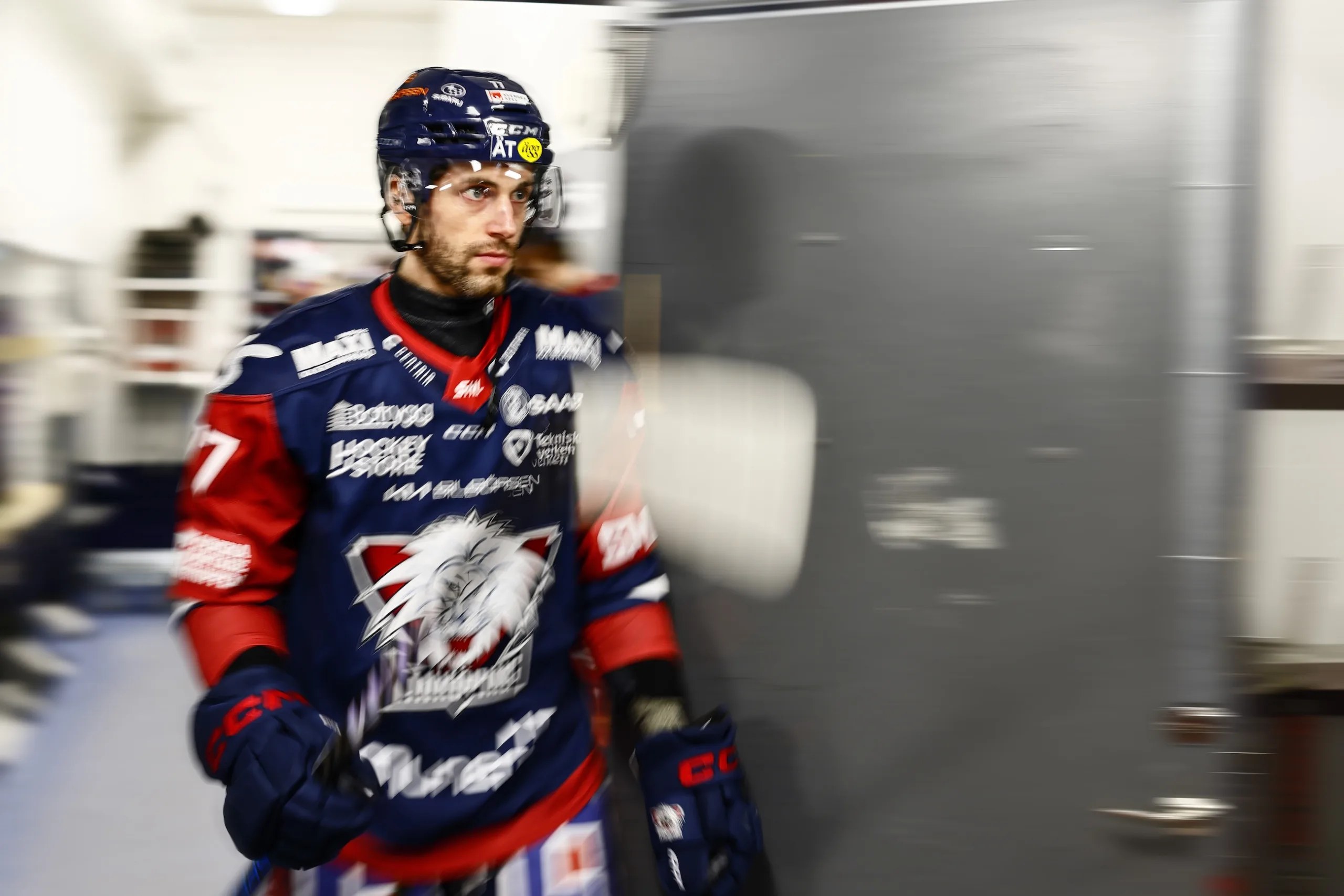 LHC-flopp tvingas lägga av efter skadeproblem