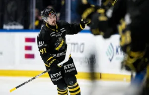 Uppgifter: Centern lämnar AIK för MoDo