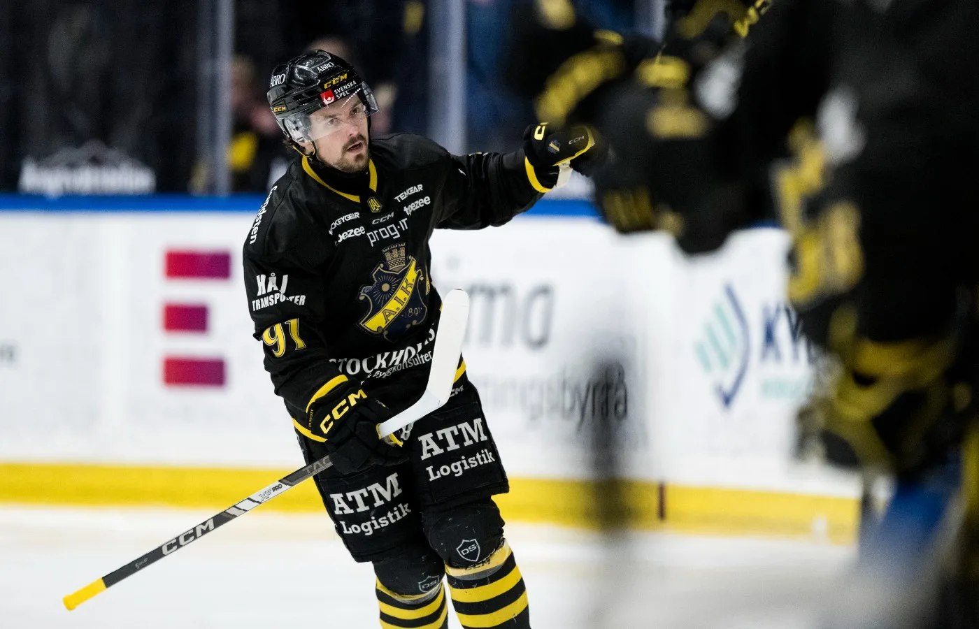 Uppgifter: Centern lämnar AIK för MoDo
