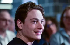 Storlöftet skriver AHL-avtal – närmar sig NHL-spel