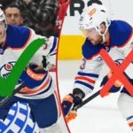 En svensk petas i Stanley Cup-finalen – då kommer en annan tillbaka