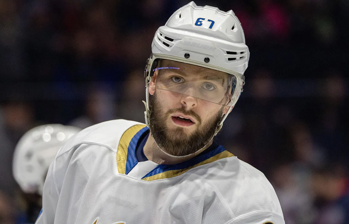 NHL-meriterade backen på marknaden − får lämna sin klubb