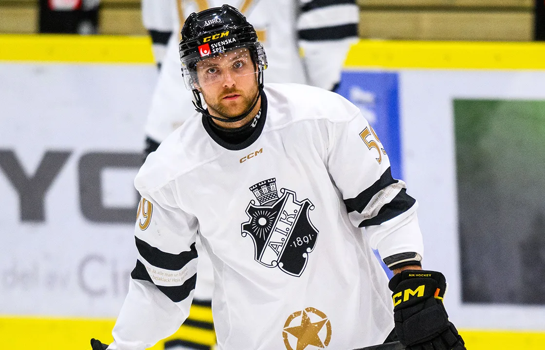 Fick lämna AIK − klar för ny klubb