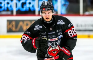 Forwarden följer sportchefen till Östersund