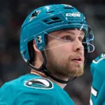 Flyttar hem – efter en NHL-säsong