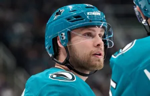 Flyttar hem – efter en NHL-säsong