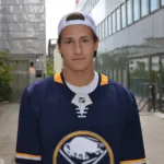 Draftad av Buffalo – klar för college