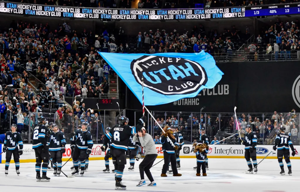 Utah Hockey Club har blivit Utah Mammoth