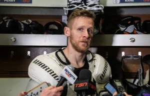 NHL-veteranen skadad – lämnade isen i rullstol
