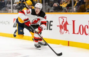 Uppgifter: Devils i låsta förhandlingar med unga talangen