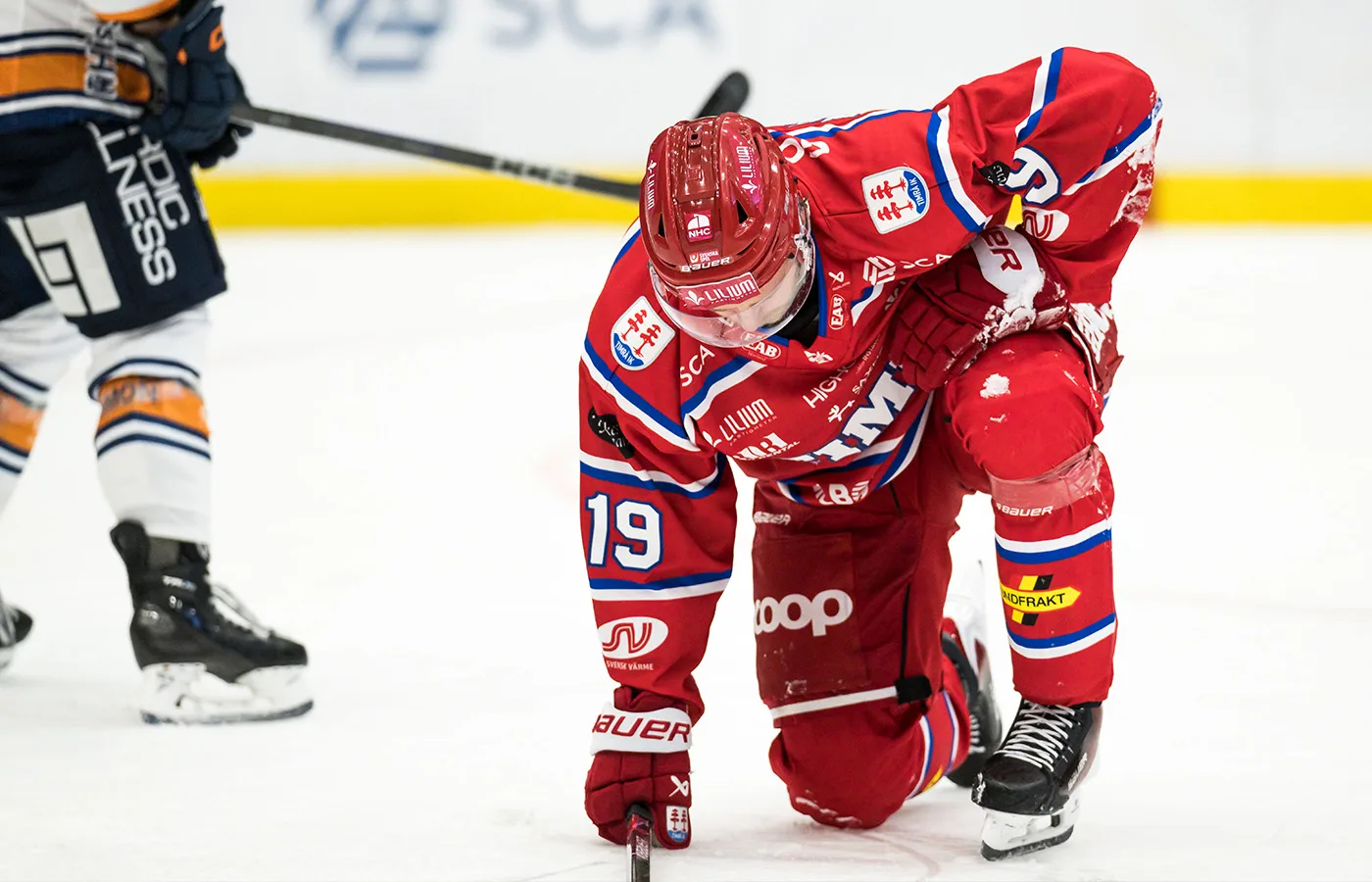 Smäll för Timrå: Tvingades av efter armbågen