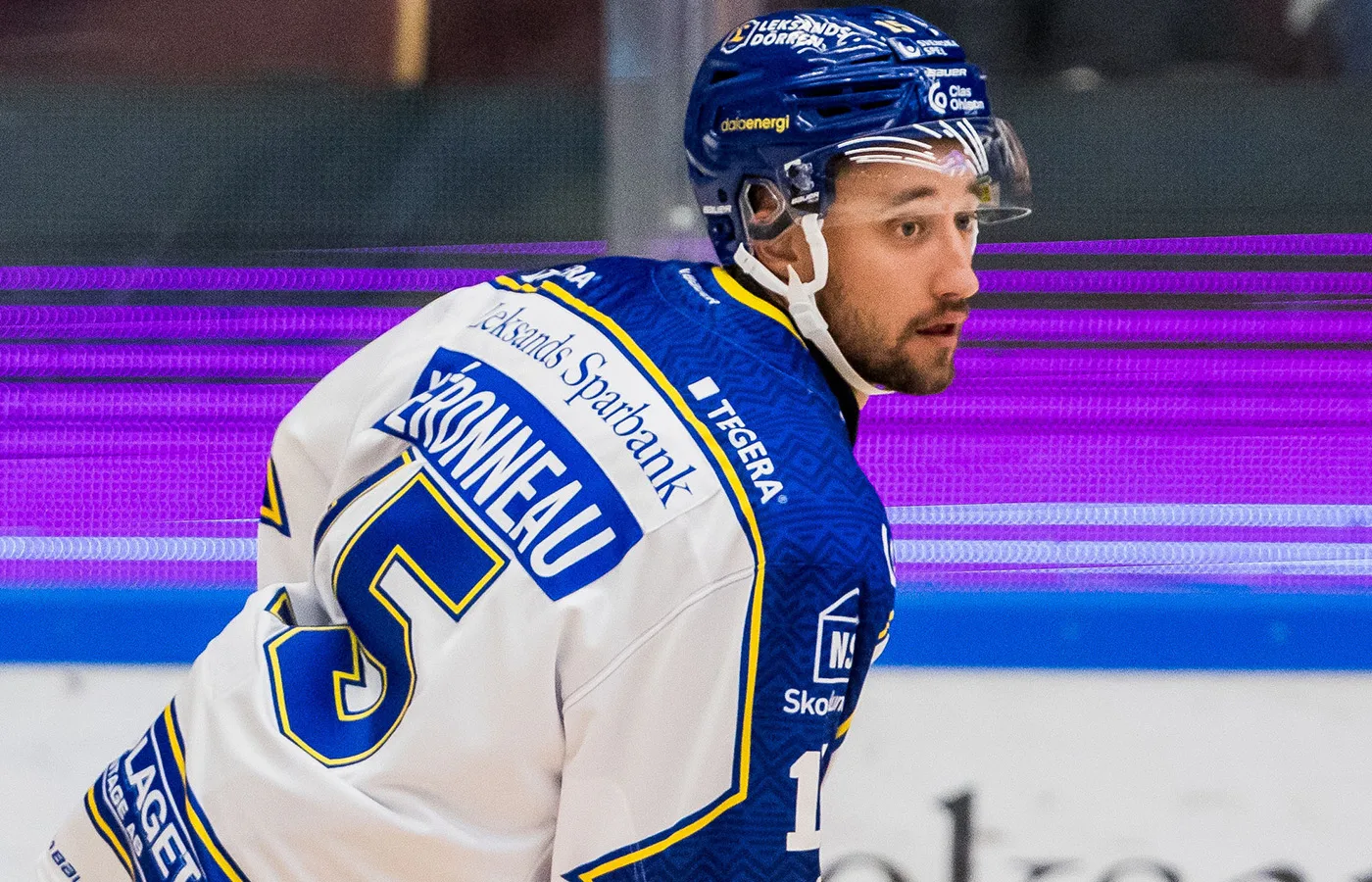 Max Véronneau.