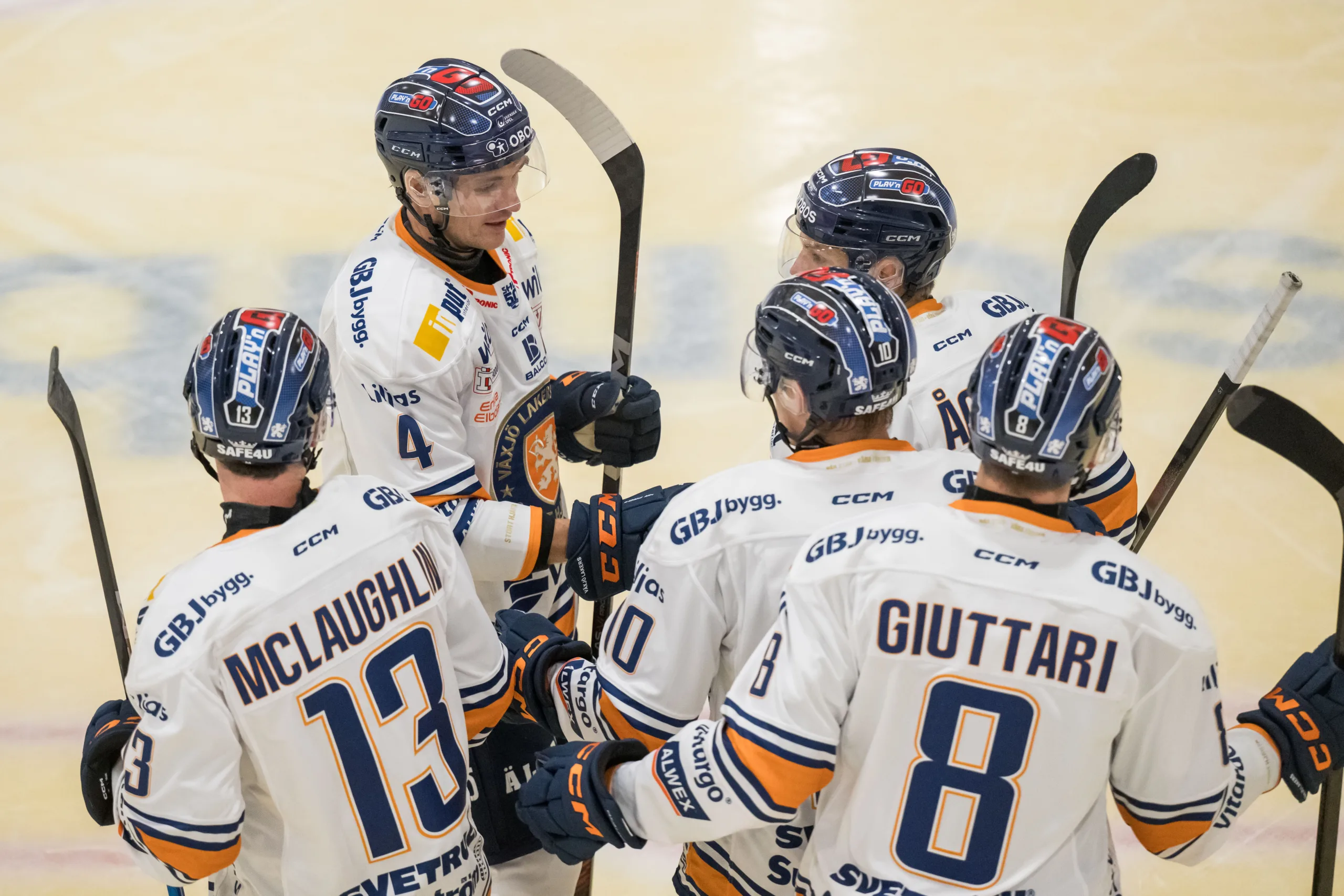 Hugo Gustafsson i form när Växjö vann mot Örebro Hockey