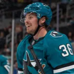 Svenske backen placeras på waivers av San Jose Sharks