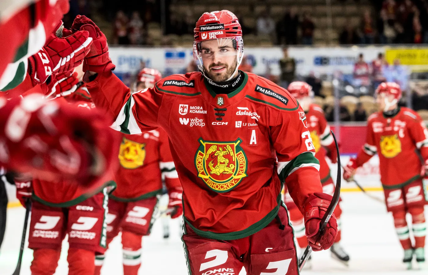 Uppgifter: SHL-lag jagar succéspelaren