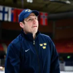 Ikonen kliver in i Tre Kronor
