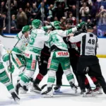 Kaos efter derbyt – fullskaligt slagsmål på slutsignal