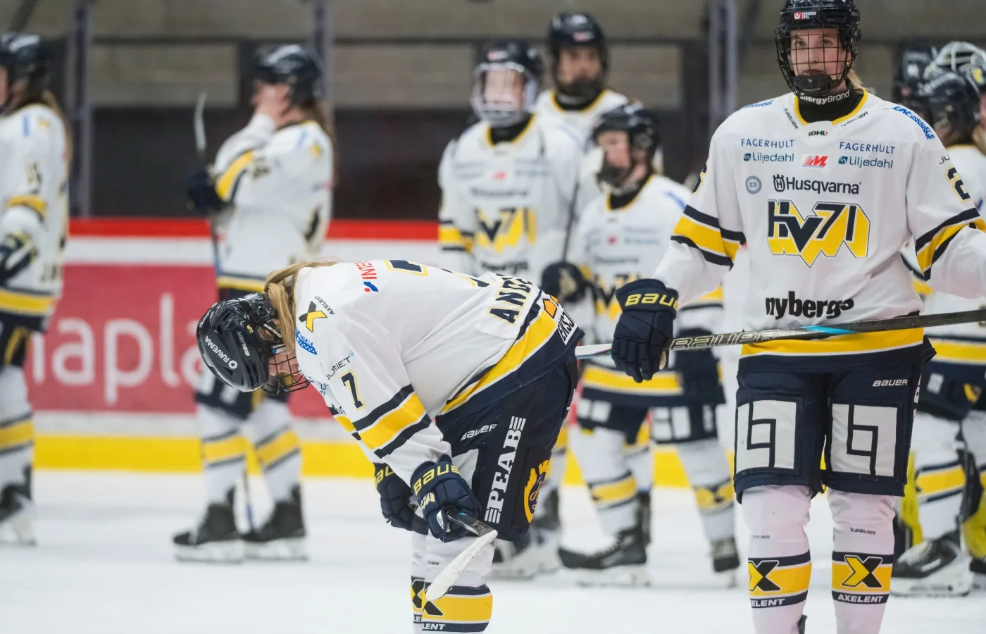 HV71:s krisdrag – plockar in en ny tränare