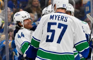 Kiefer Sherwood låg bakom segern för Vancouver mot St Louis