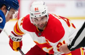 Avvaktar med trejd – tills stjärnan når 1 000 matcher